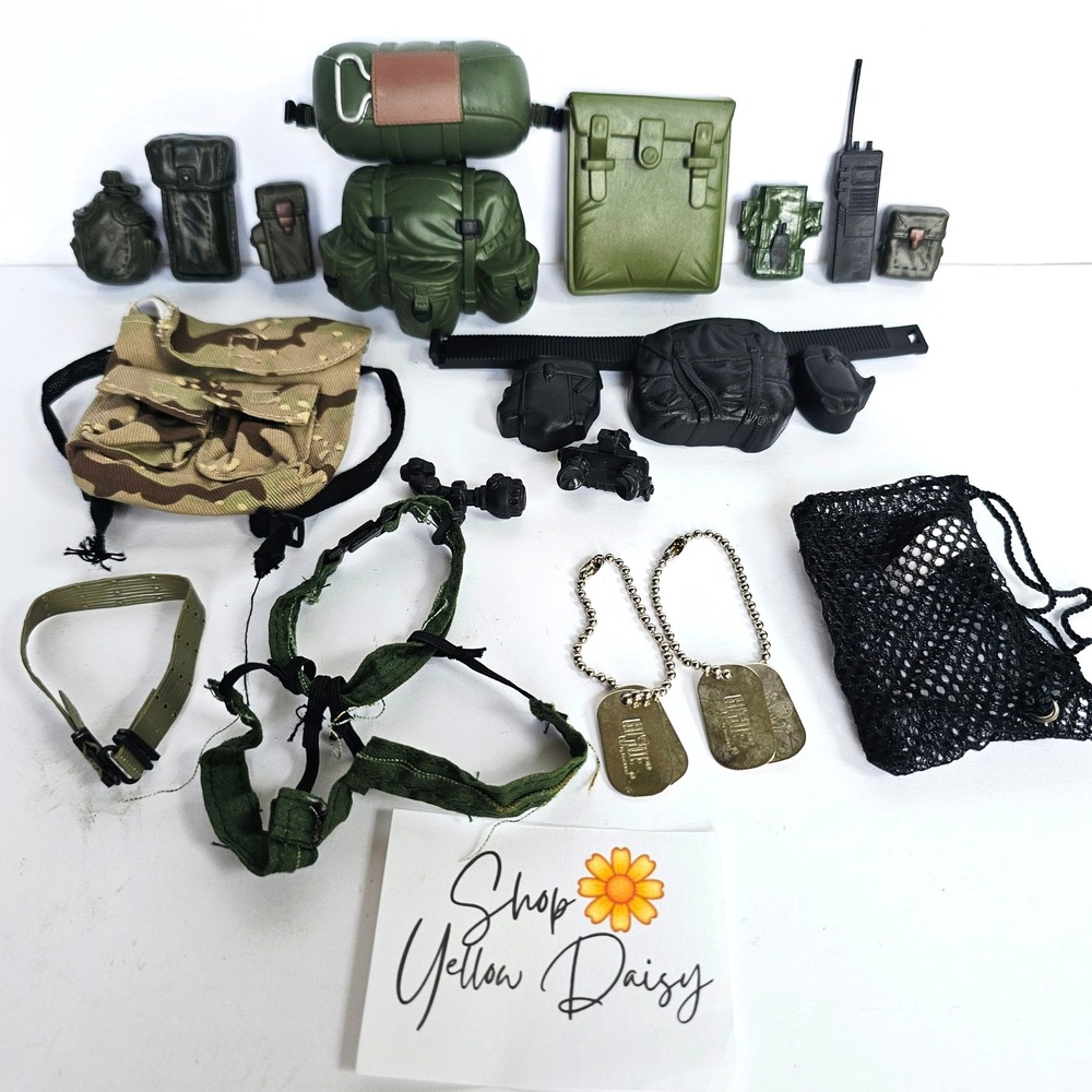 Lot of 17 G.I. JOE‎ World Peacekeepers Military Accessories Gear Bags Radio 1348